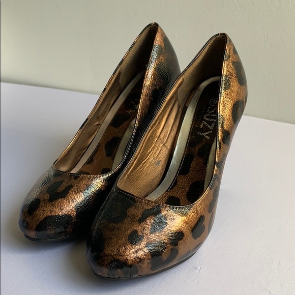 Suzy Shier Animal Print Heels Size 9 - Picture 3 of 5